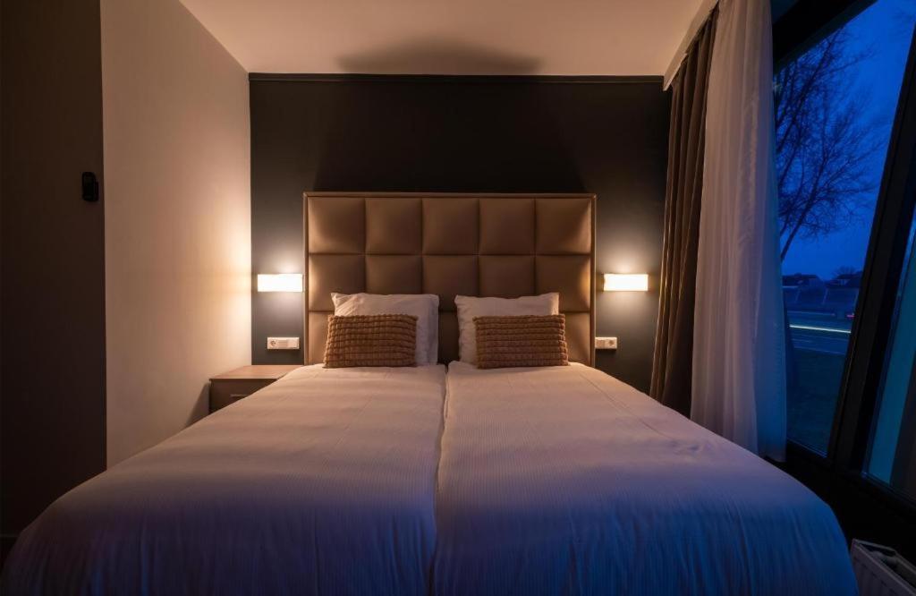 הופדורפ Ma Airport Hotel מראה חיצוני תמונה