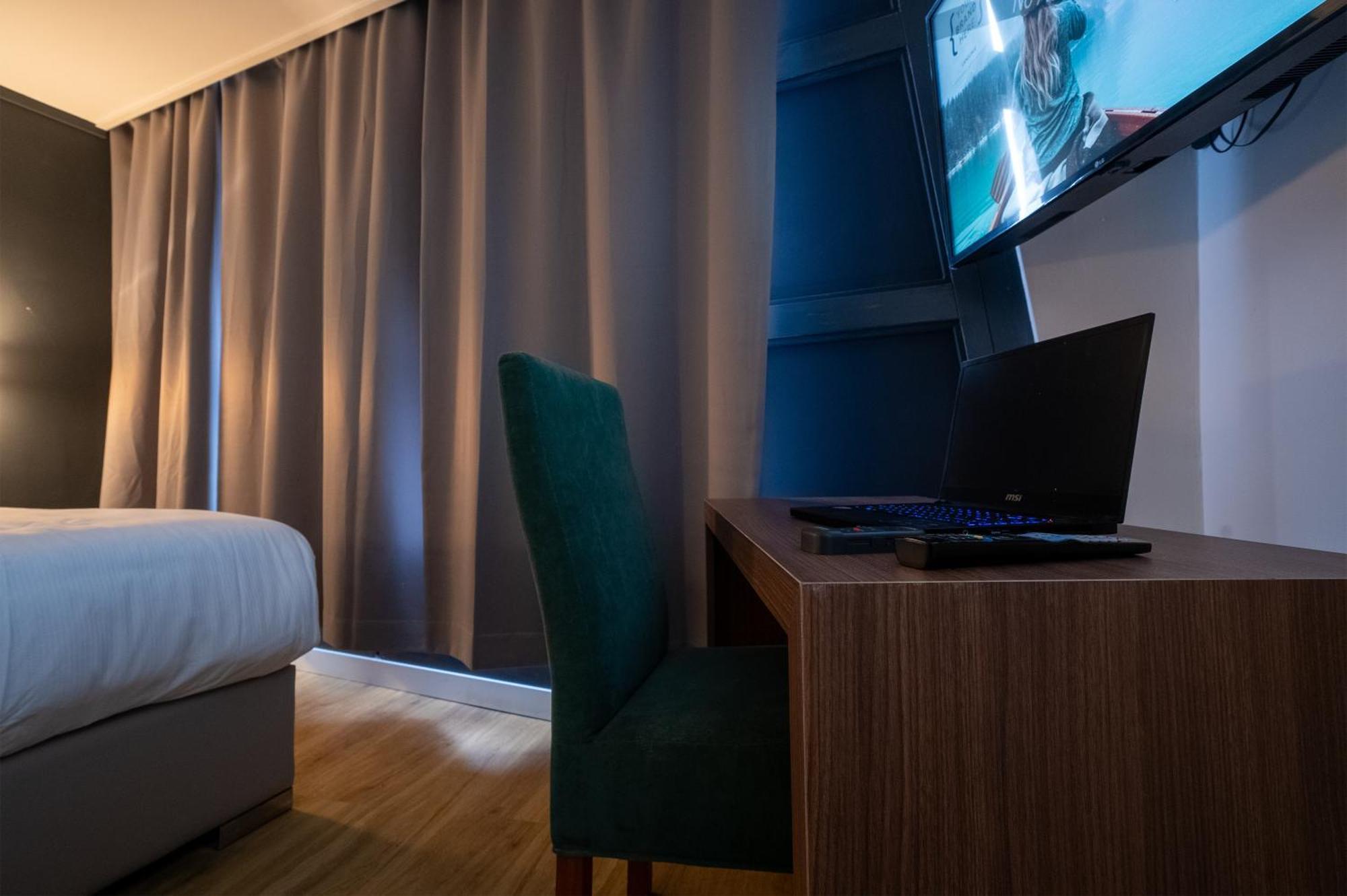 הופדורפ Ma Airport Hotel מראה חיצוני תמונה
